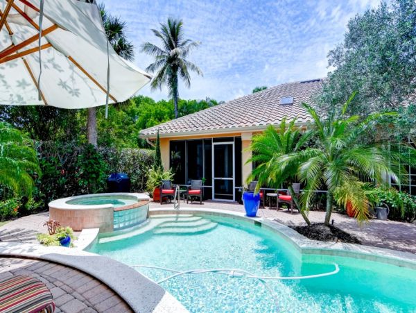 Short Walk to Beach Naples Vacation Home Sleeps 6 Guests