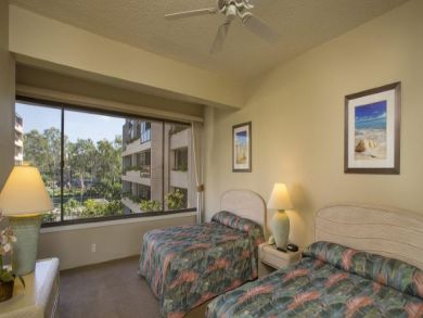 Maui Vacation Rental in Lovely Lahaina No car Needed