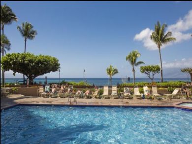 Maui Vacation Rental in Lovely Lahaina No car Needed