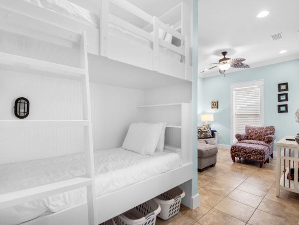 Miramar Beach Vacation Rental - Five Bedroom Home Private Pool & Master Suites