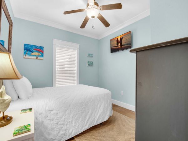 Miramar Beach Vacation Rental - Five Bedroom Home Private Pool & Master Suites
