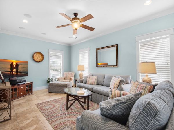 Miramar Beach Vacation Rental - Five Bedroom Home Private Pool & Master Suites