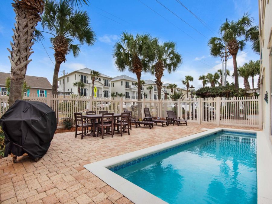 Miramar Beach Vacation Rental - Five Bedroom Home Private Pool & Master Suites