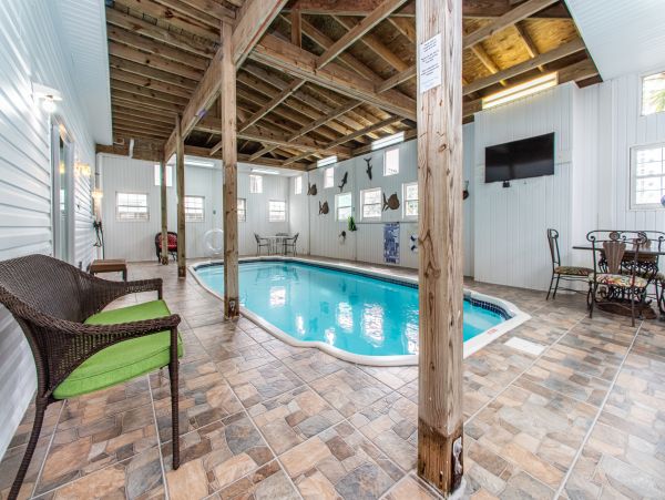 Short Walk to Beach Miramar Vacation Home Private Pool