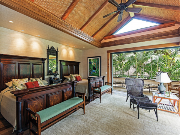 Sweeping Views From this Maui 7 Bedroom Luxury Mansion