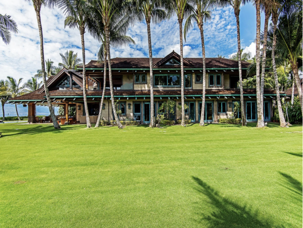 Sweeping Views From this Maui 7 Bedroom Luxury Mansion