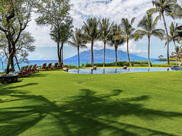 Sweeping Views From this Maui 7 Bedroom Luxury Mansion