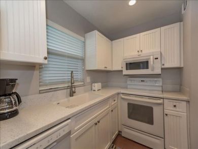 Siesta Key Vacation One Bedroom Condo Short Walk to Beach Siesta Key Vacation One Bedroom Condo Short Walk to Beach