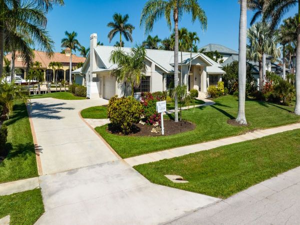 Marco Island 3 Bedroom Plus Den Bedroom Canal Front Vacation Rental