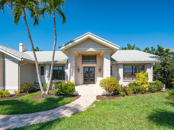 Marco Island 3 Bedroom Plus Den Bedroom Canal Front Vacation Rental