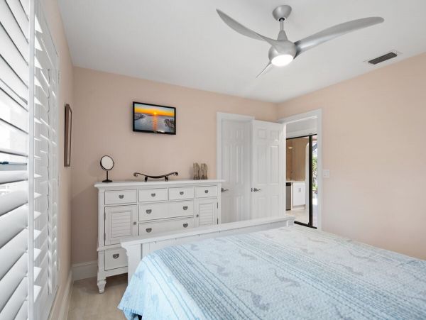Marco Island 3 Bedroom Plus Den Bedroom Canal Front Vacation Rental