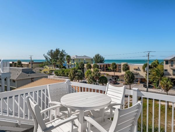 Large & Luxurious Anna Maria Island 7 Bedroom Rental
