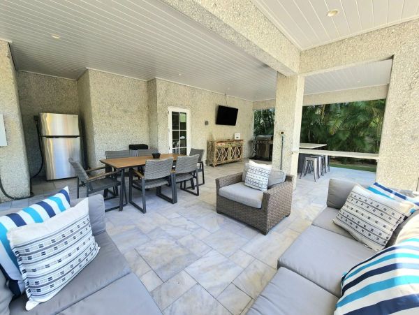 Large & Luxurious Anna Maria Island 7 Bedroom Rental