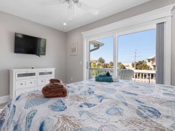 Large & Luxurious Anna Maria Island 7 Bedroom Rental