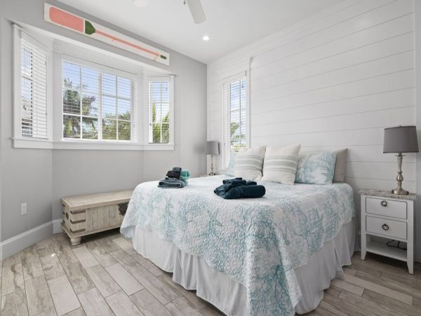 Large & Luxurious Anna Maria Island 7 Bedroom Rental