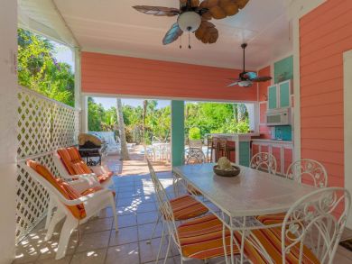 Five Bedroom Captiva Vacation Home Sleeps 12 Private Pool