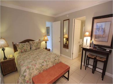 Guest Bedroom with Queen Bed