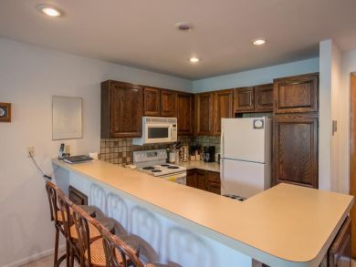Avon Vacation Rental Condo with Three Bedrooms Avon Vacation Rental Condo with Three Bedrooms