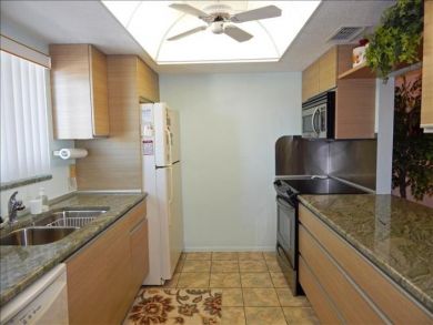 SIesta Key 2 Bedroom Beach View Condo
