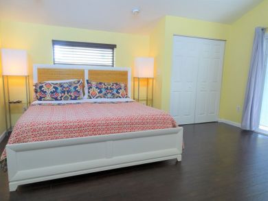 Siesta Key 3 Bedroom Vacation Condo 1 Block to the Beach Siesta Key 3 Bedroom Vacation Condo 1 Block to the Beach