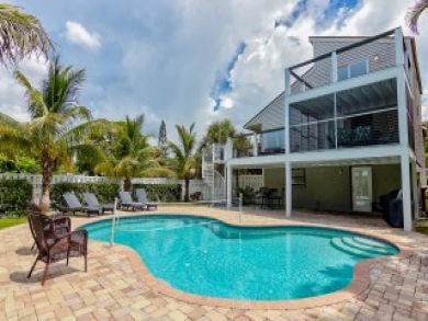 Siesta Key 3 Bedroom Vacation Condo 1 Block to the Beach Siesta Key 3 Bedroom Vacation Condo 1 Block to the Beach