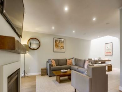 Amazing Updated 2 Bedroom Condo in Solana Beach