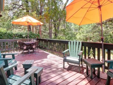 Mountain Retreat with Deck and Private Hot Tub Idylwild