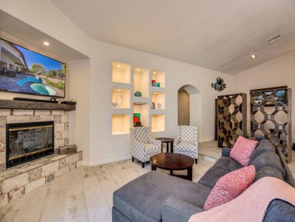 Charming 3 Bedroom Home Rental in Palm Desert California