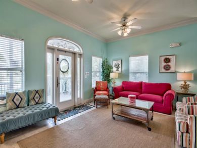 Foue Bedroom Close to Beach Rental Home in Destin
