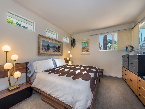 Luxury Palm Springs Rental Home with Pool Upscale Great Rate