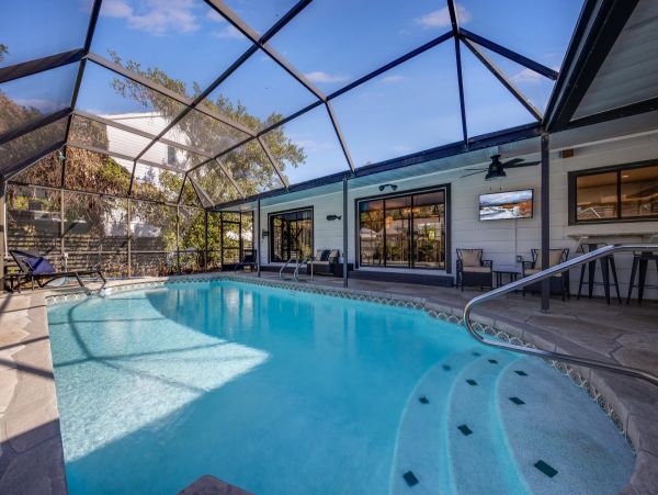 Siesta Key 3 Bedroom Vacation Pool Home Sleeps 8 Guests