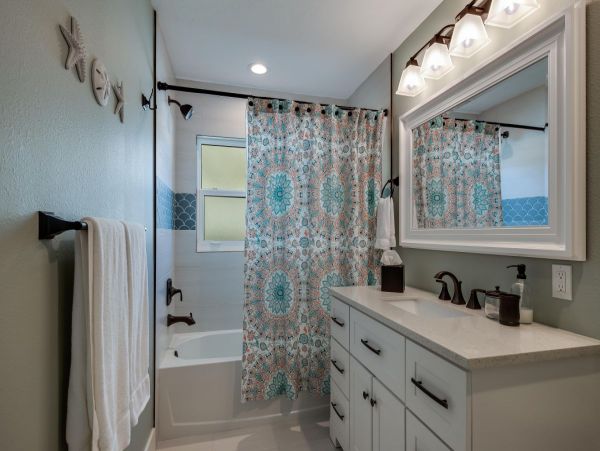 Siesta Key 3 Bedroom Vacation Pool Home Sleeps 8 Guests