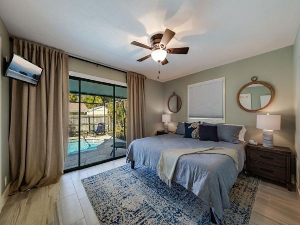 Siesta Key 3 Bedroom Vacation Pool Home Sleeps 8 Guests