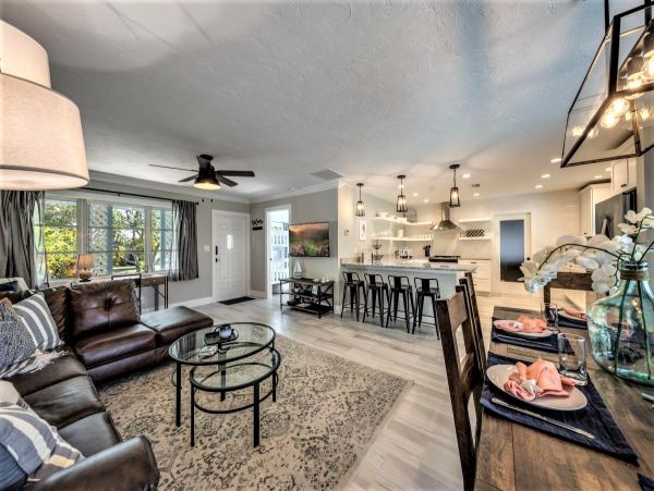 Siesta Key 3 Bedroom Vacation Pool Home Sleeps 8 Guests