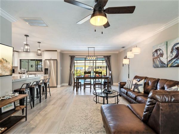 Siesta Key 3 Bedroom Vacation Pool Home Sleeps 8 Guests