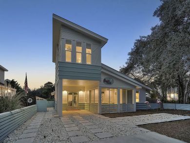 Luxury 4 Bedroom Home in Destin Private Pool Walk to Beach