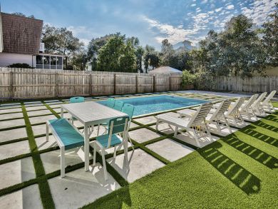 Luxury 4 Bedroom Home in Destin Private Pool Walk to Beach