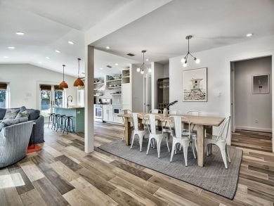 Luxury 4 Bedroom Home in Destin Private Pool Walk to Beach