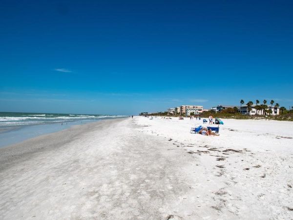 Indian Rocks 3 Bedroom Beachfront Condo Great Gulf Views