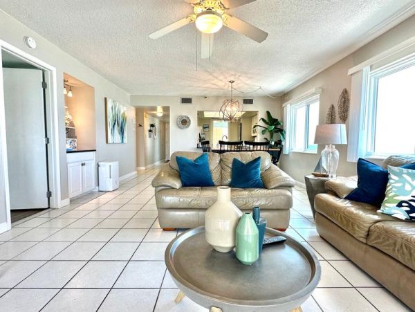 Indian Rocks 3 Bedroom Beachfront Condo Great Gulf Views
