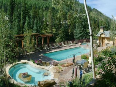 Vail 4 Bedroom Condo Rental Lionshead 150 yards to Gondola.