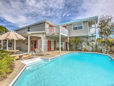 Crystal Beach Luxurious Vacation Rental