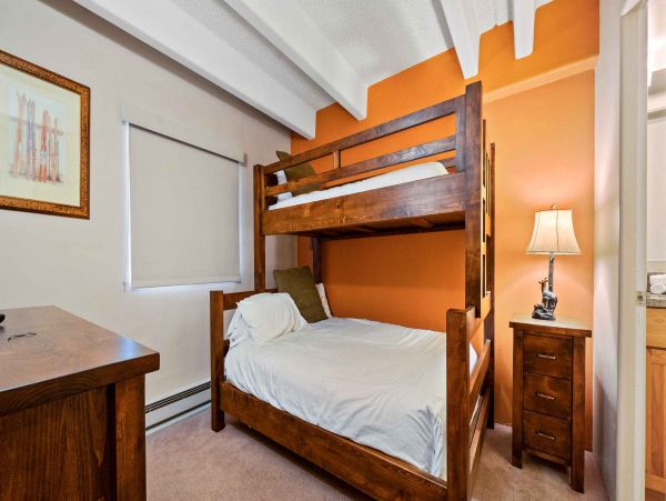 Majestic Mountain Views 4 Bedroom Vail Vacation Condo