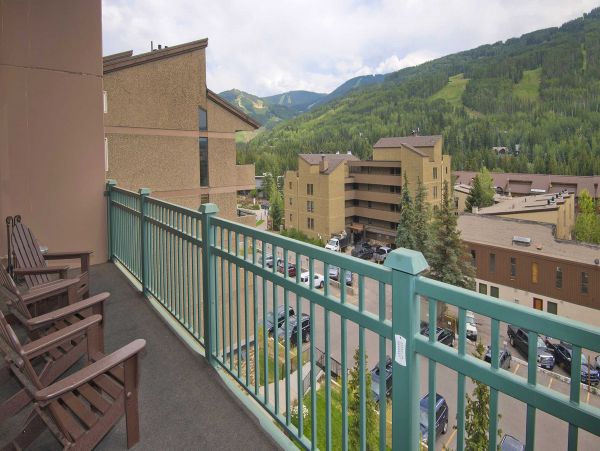 Majestic Mountain Views 4 Bedroom Vail Vacation Condo