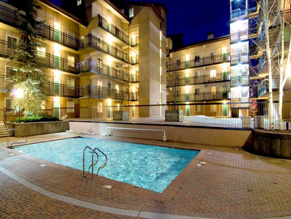 Majestic Mountain Views 4 Bedroom Vail Vacation Condo