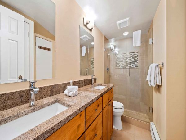 Majestic Mountain Views 4 Bedroom Vail Vacation Condo