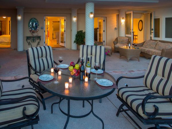 Six Bedroom Vacation Home with Panoramic Ocean Views
