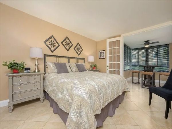 Siesta Key Vacation Condo Renatls