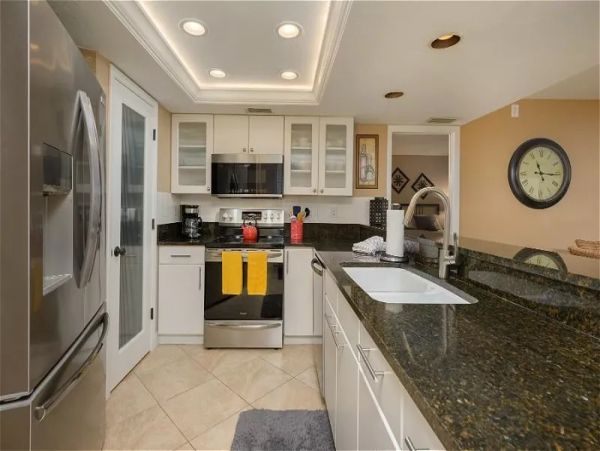 Siesta Key Vacation Condo Renatls