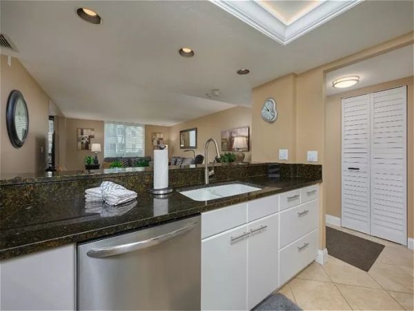 Siesta Key Vacation Condo Renatls
